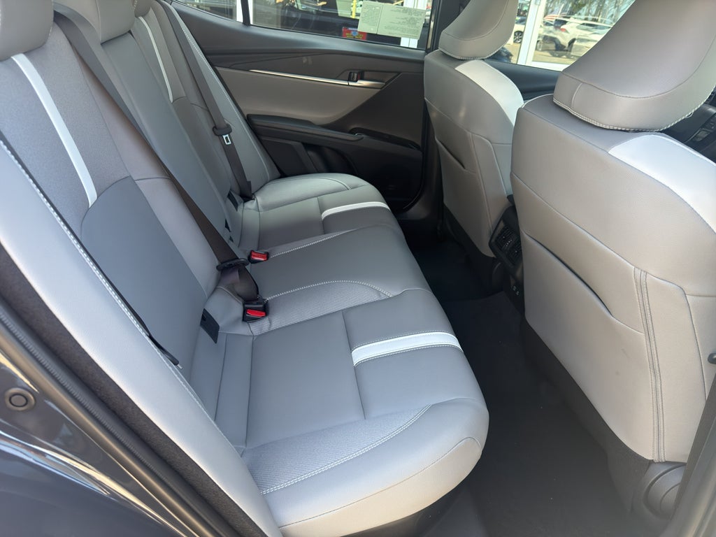 2026 Toyota Camry Hybrid SE