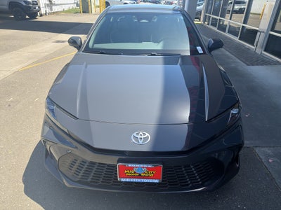 2026 Toyota Camry Hybrid SE