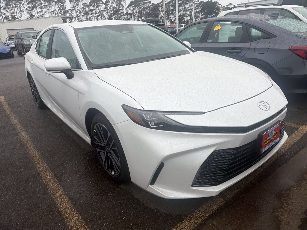 2026 Toyota Camry Hybrid XLE