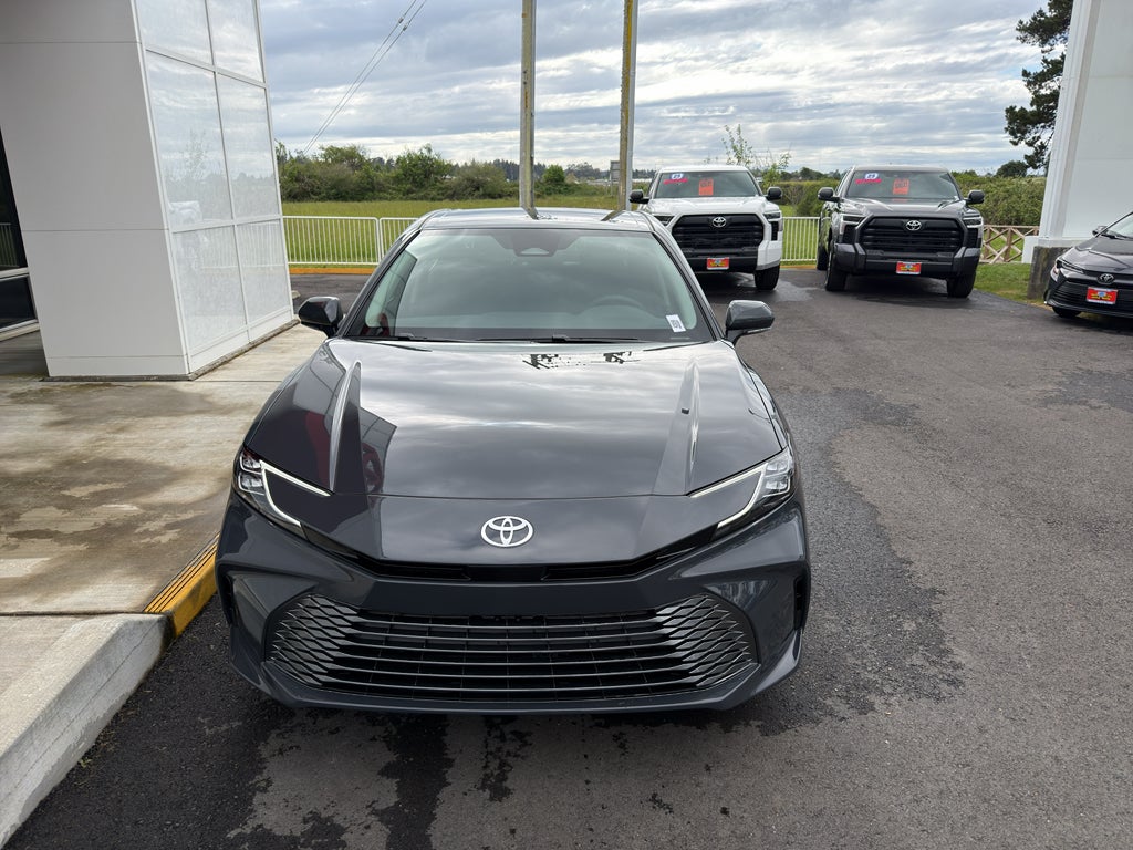 2026 Toyota Camry Hybrid XLE