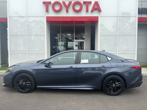 2026 Toyota Camry Hybrid SE