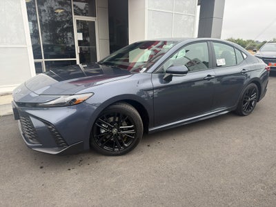 2026 Toyota Camry Hybrid SE