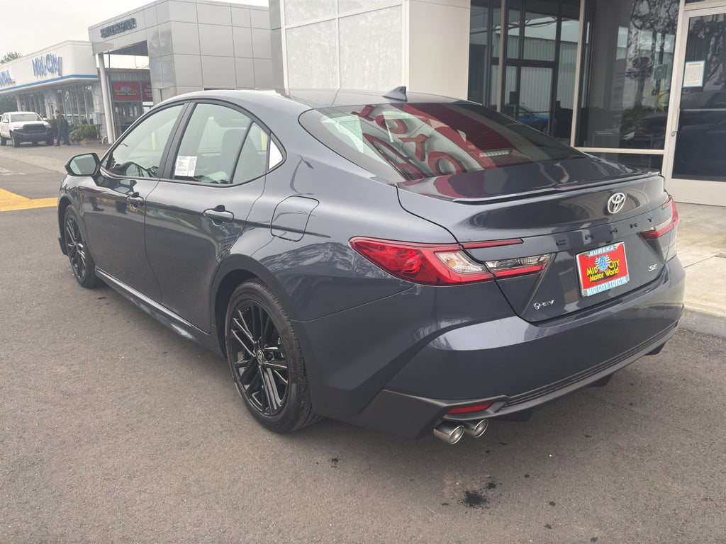 2026 Toyota Camry Hybrid SE