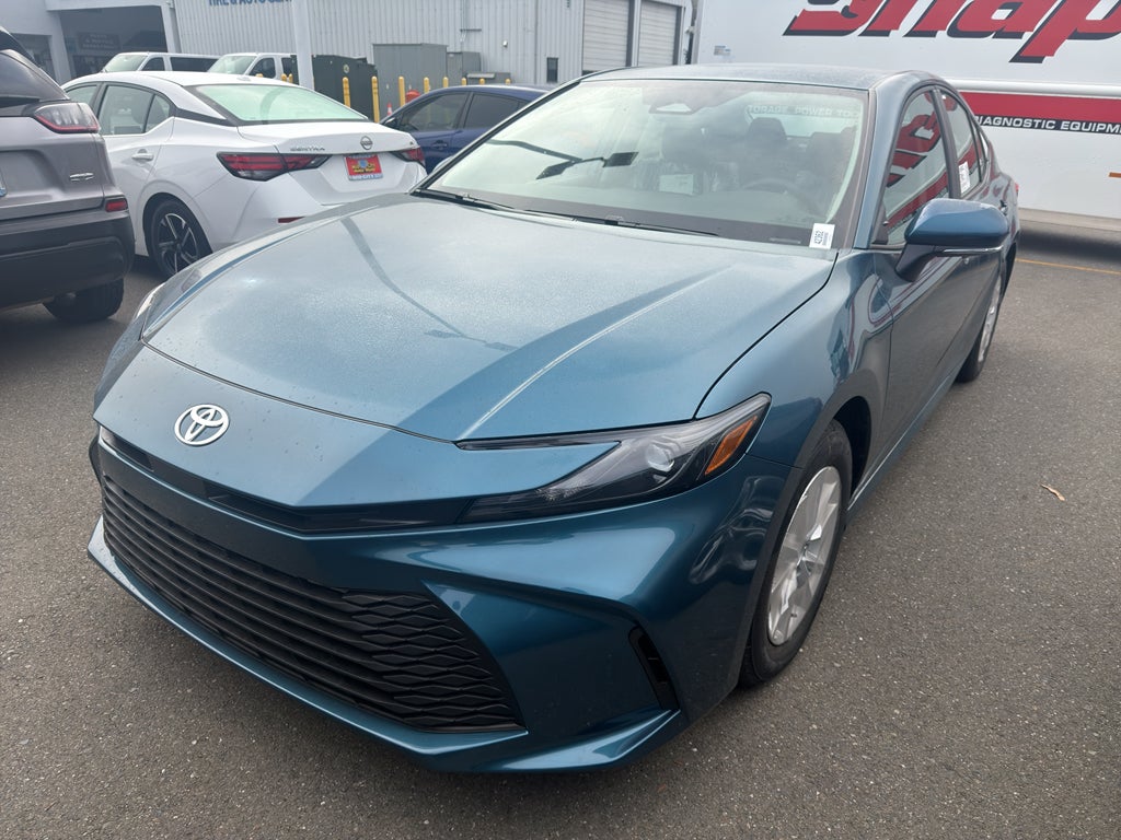 2026 Toyota Camry Hybrid LE