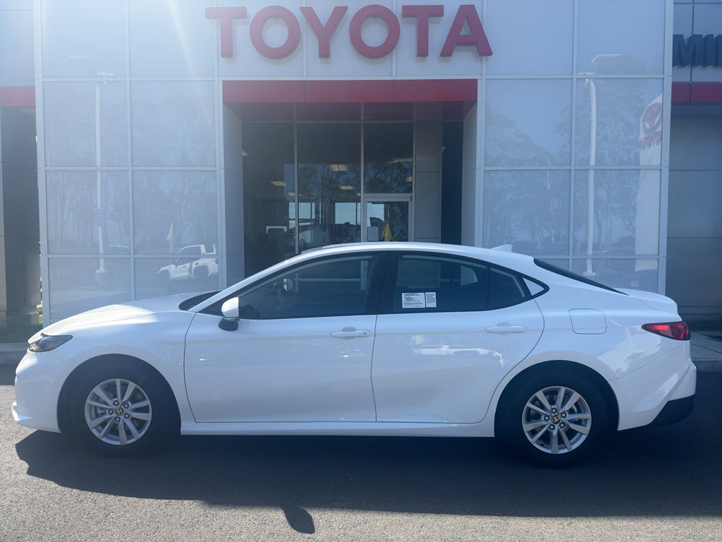 2026 Toyota Camry Hybrid LE