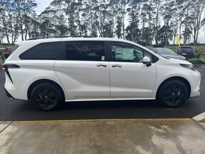 2026 Toyota Sienna Woodland Edition