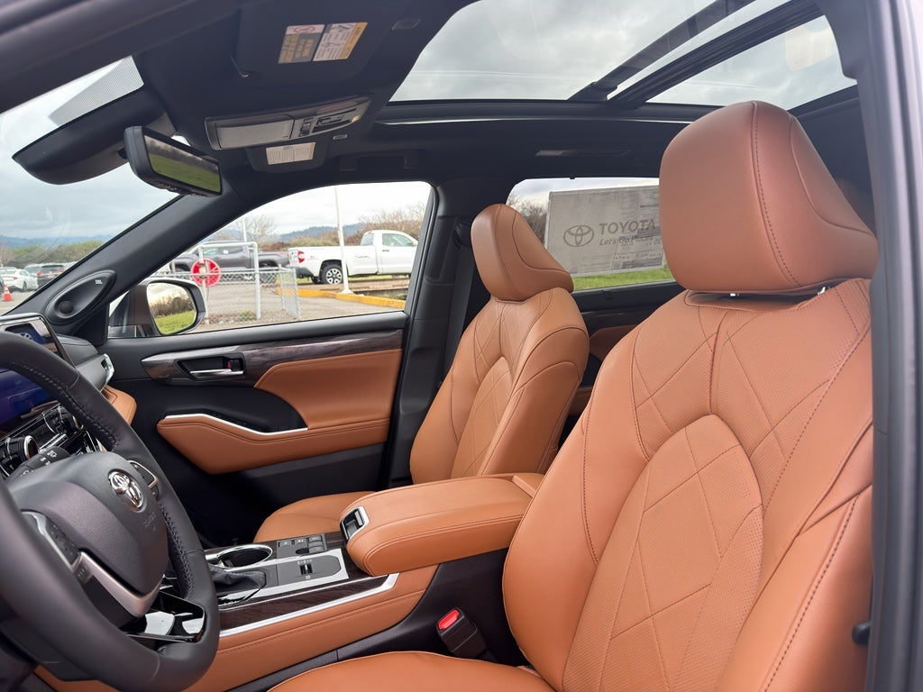 2026 Toyota Highlander Hybrid Hybrid Platinum