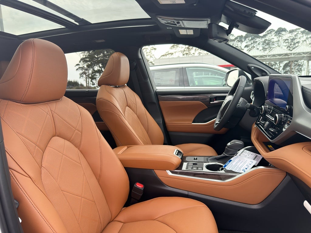 2026 Toyota Highlander Hybrid Hybrid Platinum