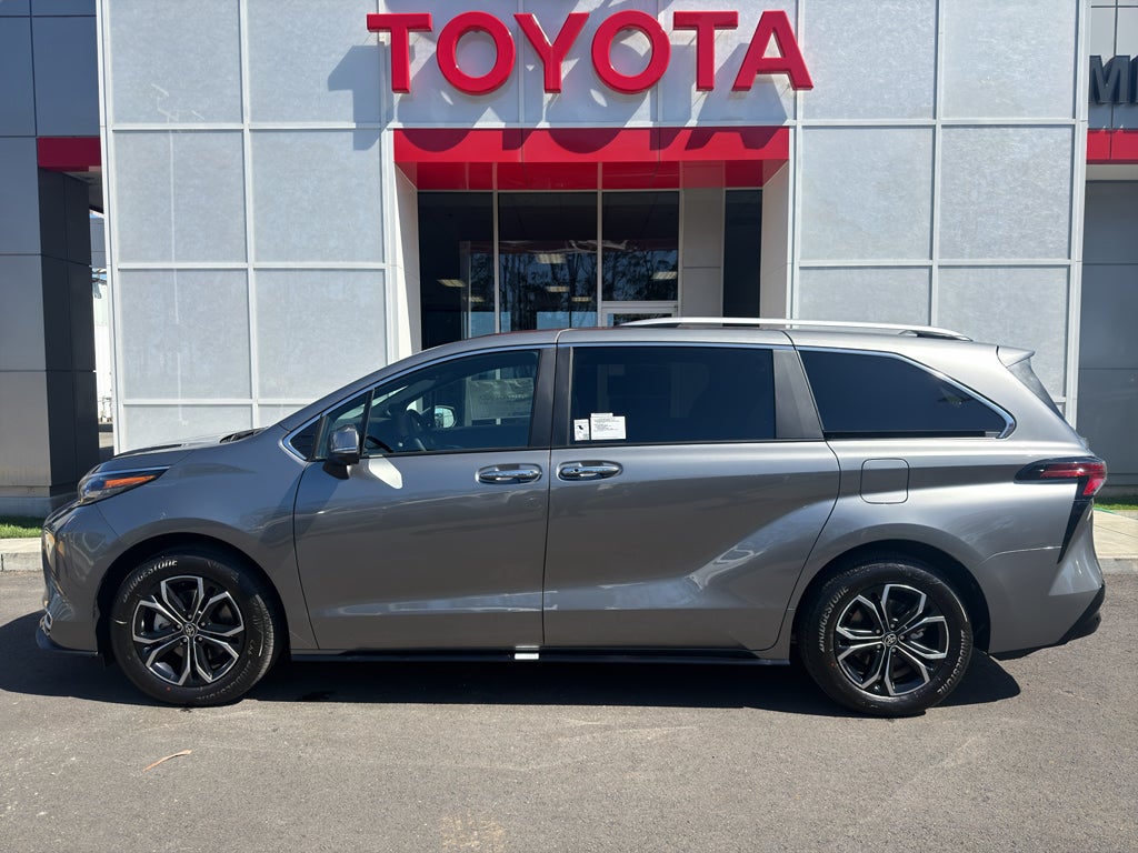 2026 Toyota Sienna Platinum