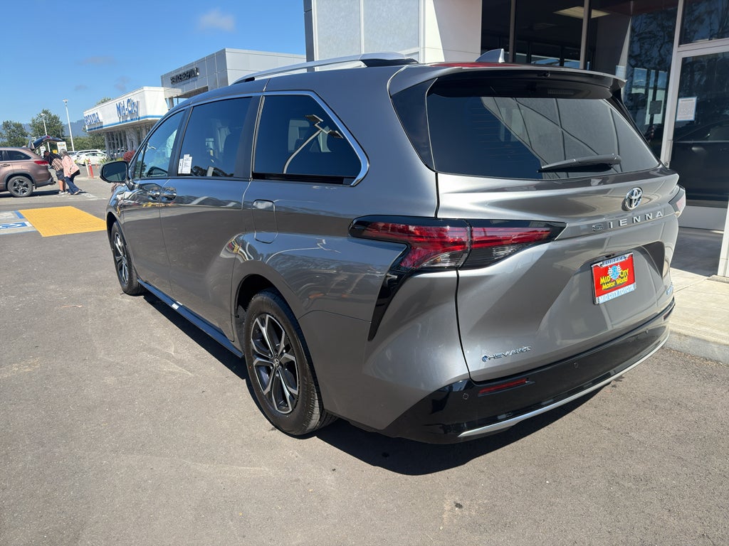 2026 Toyota Sienna Platinum