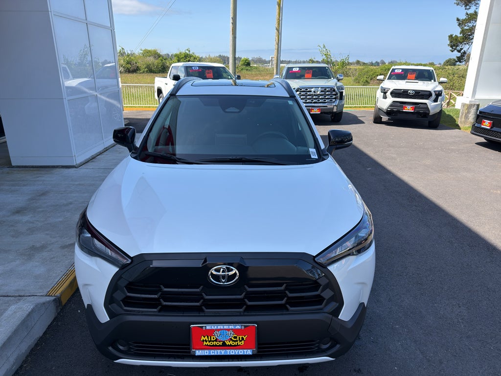 2026 Toyota Corolla Cross LE