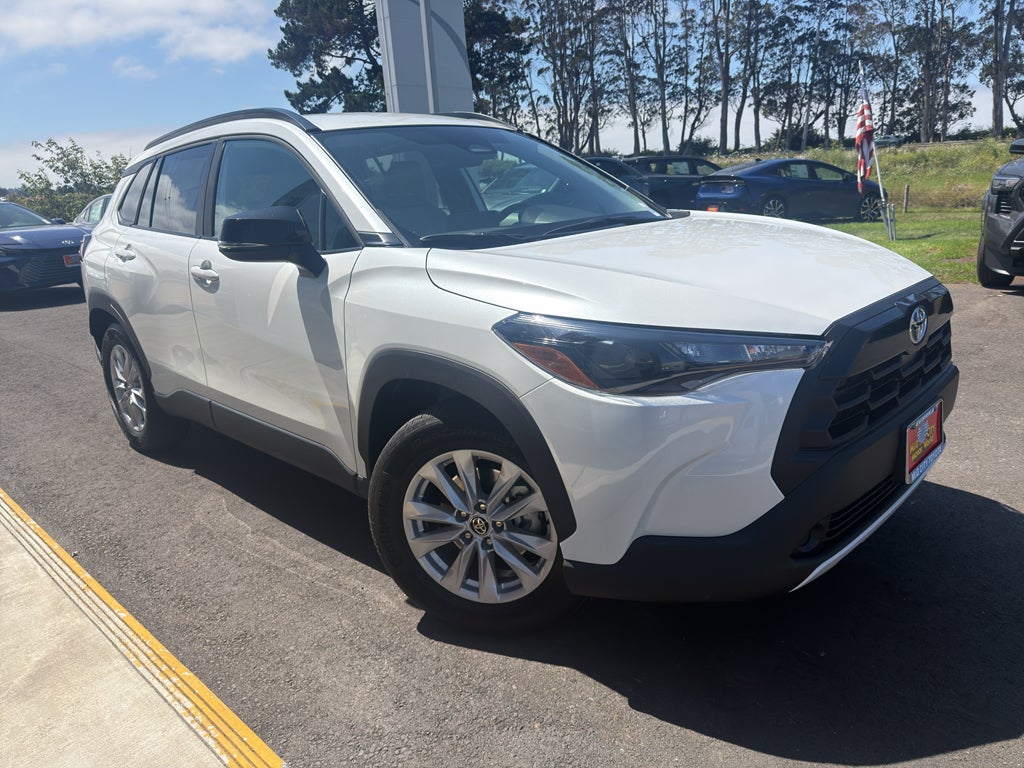 2026 Toyota Corolla Cross LE