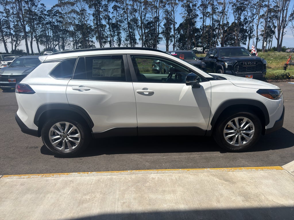 2026 Toyota Corolla Cross LE