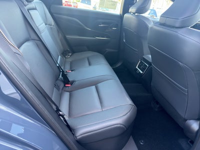 2026 Toyota Toyota Crown Signia Limited