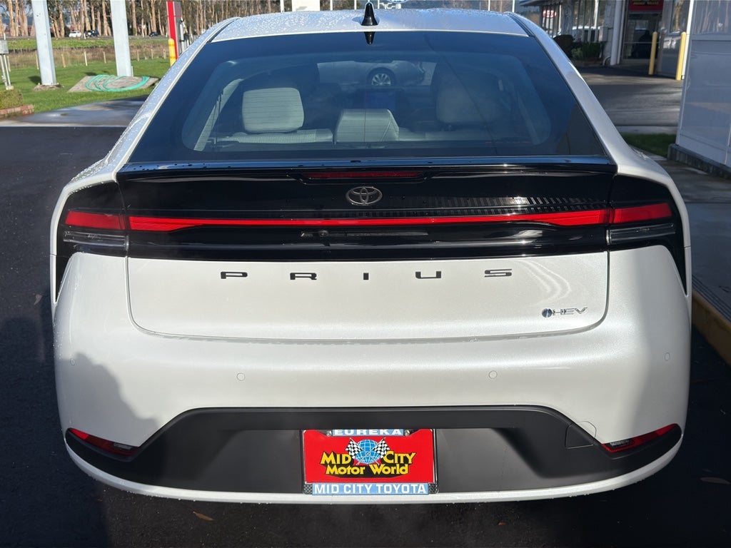 2026 Toyota Prius LE