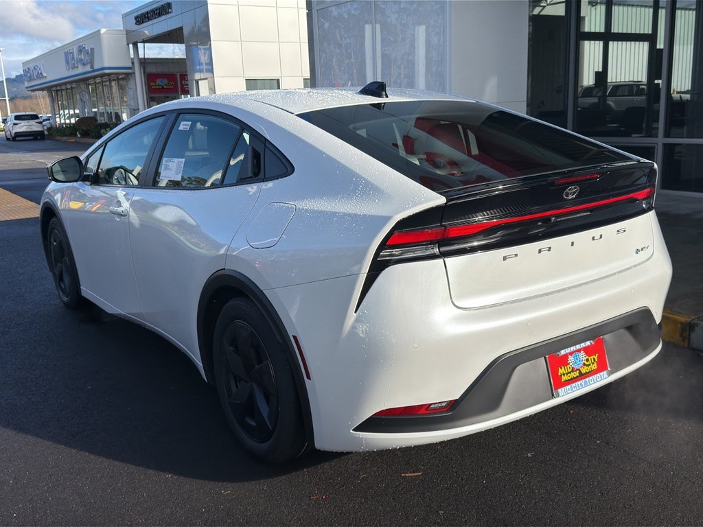 2026 Toyota Prius LE