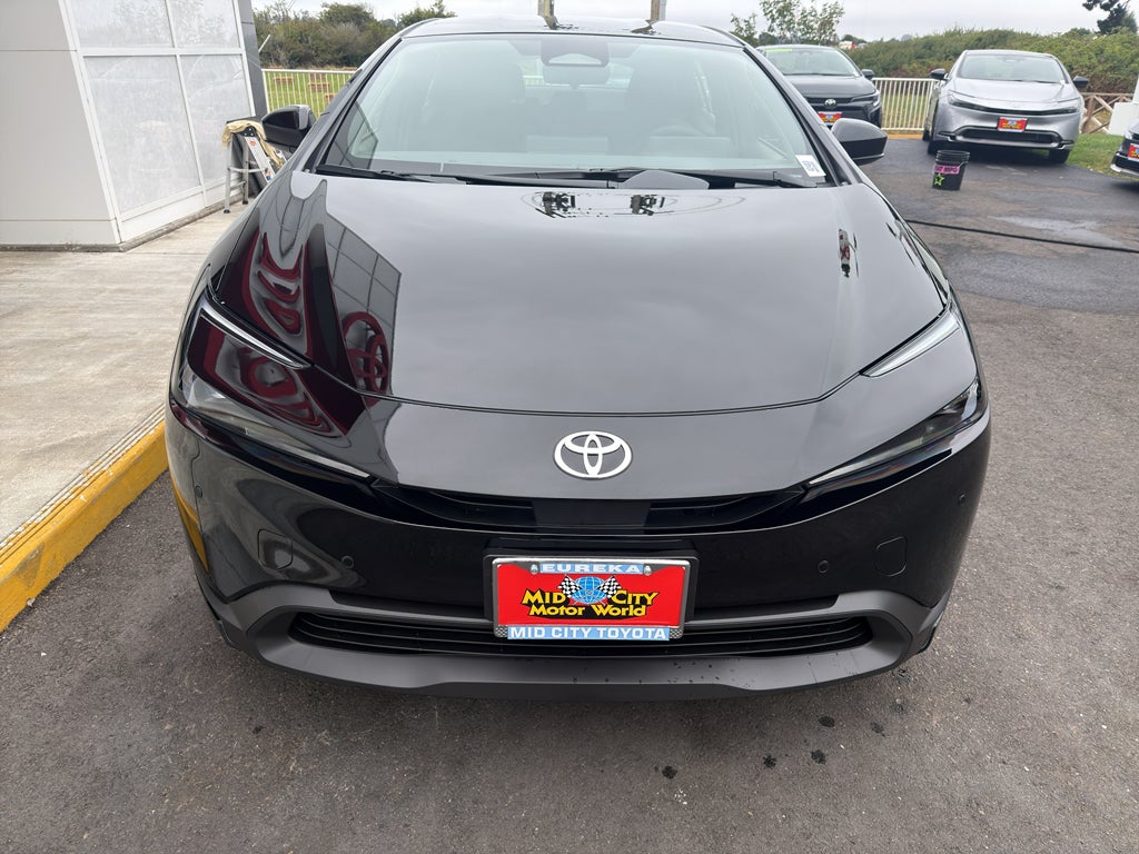 2027 Toyota Prius LE