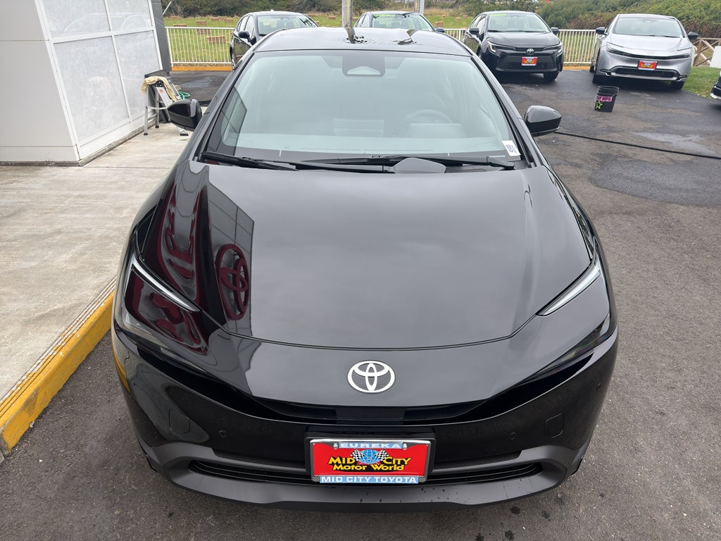 2027 Toyota Prius LE