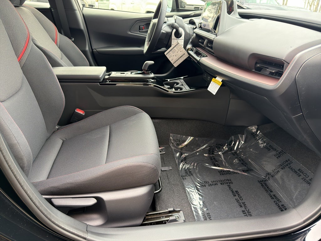 2026 Toyota Prius Plug-in Hybrid SE