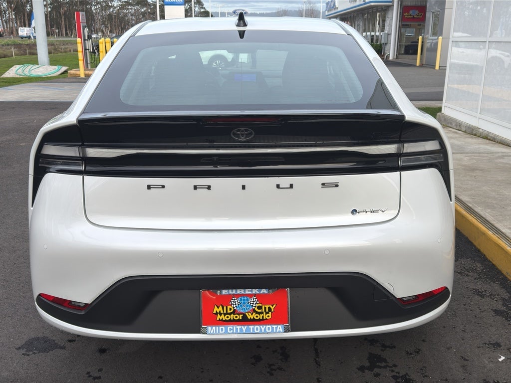 2026 Toyota Prius Plug-in Hybrid SE