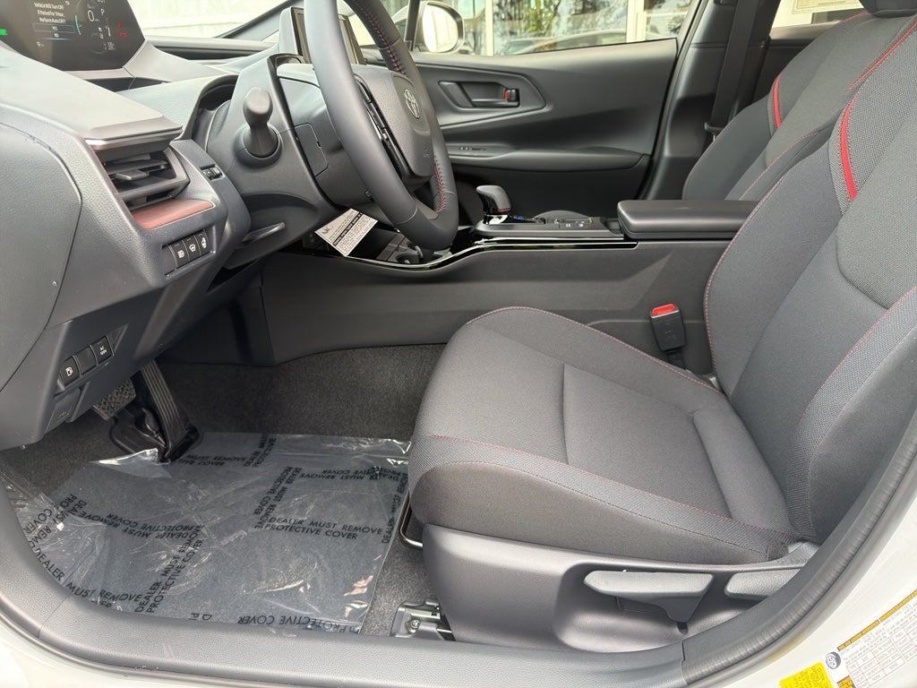 2026 Toyota Prius Plug-in Hybrid SE