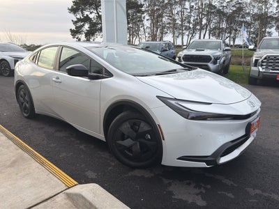 2026 Toyota Prius Plug-in Hybrid SE