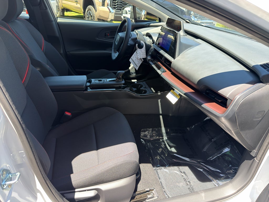 2026 Toyota Prius Plug-in Hybrid SE