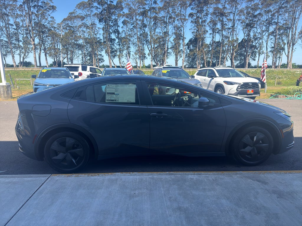 2026 Toyota Prius Plug-in Hybrid SE