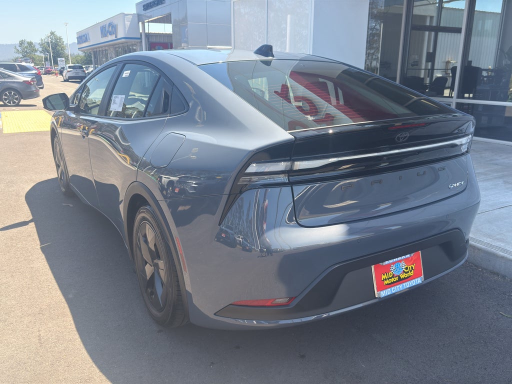 2026 Toyota Prius Plug-in Hybrid SE