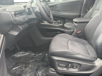 2026 Toyota C-HR XSE