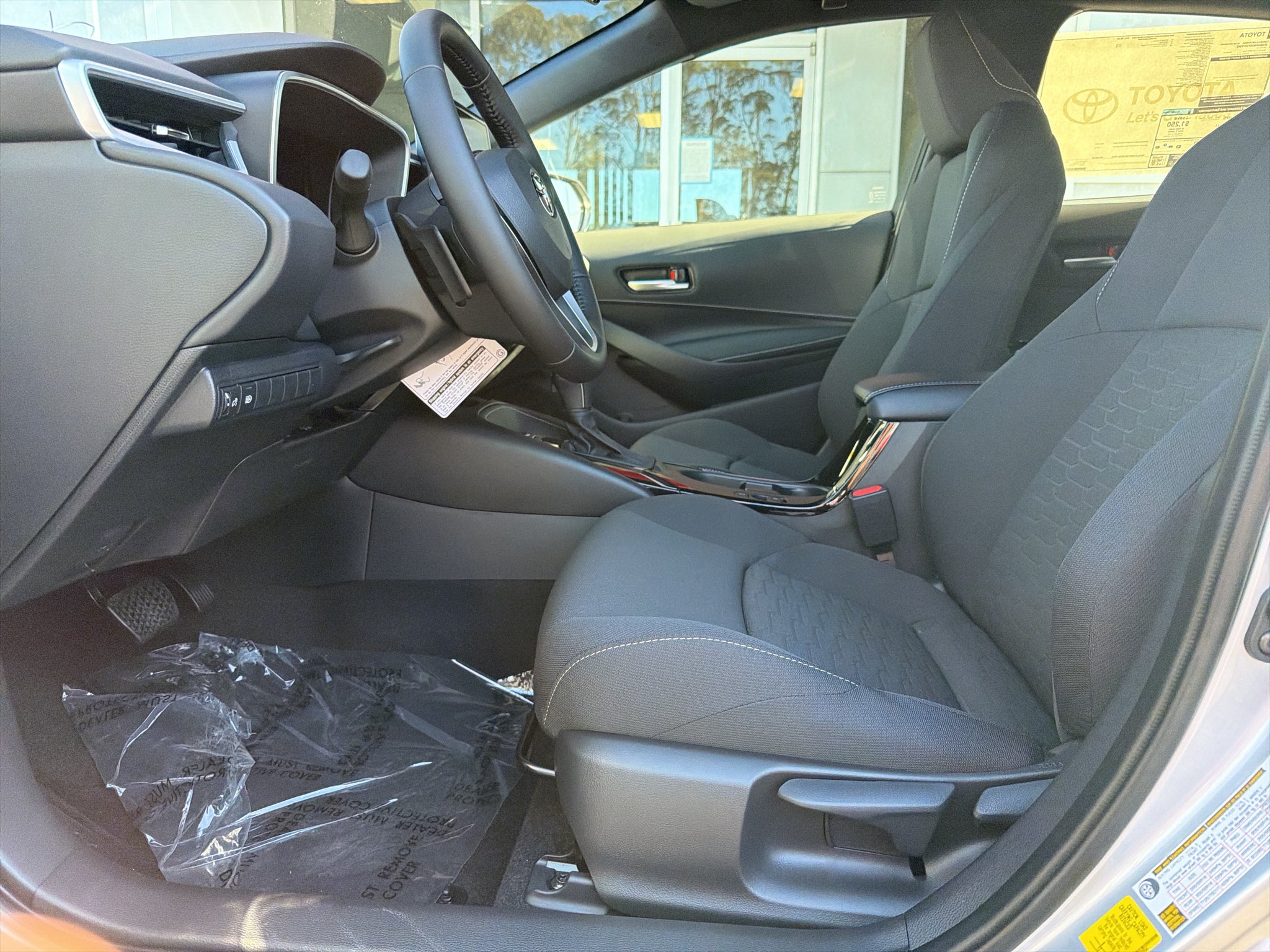 2027 Toyota Corolla Hatchback SE