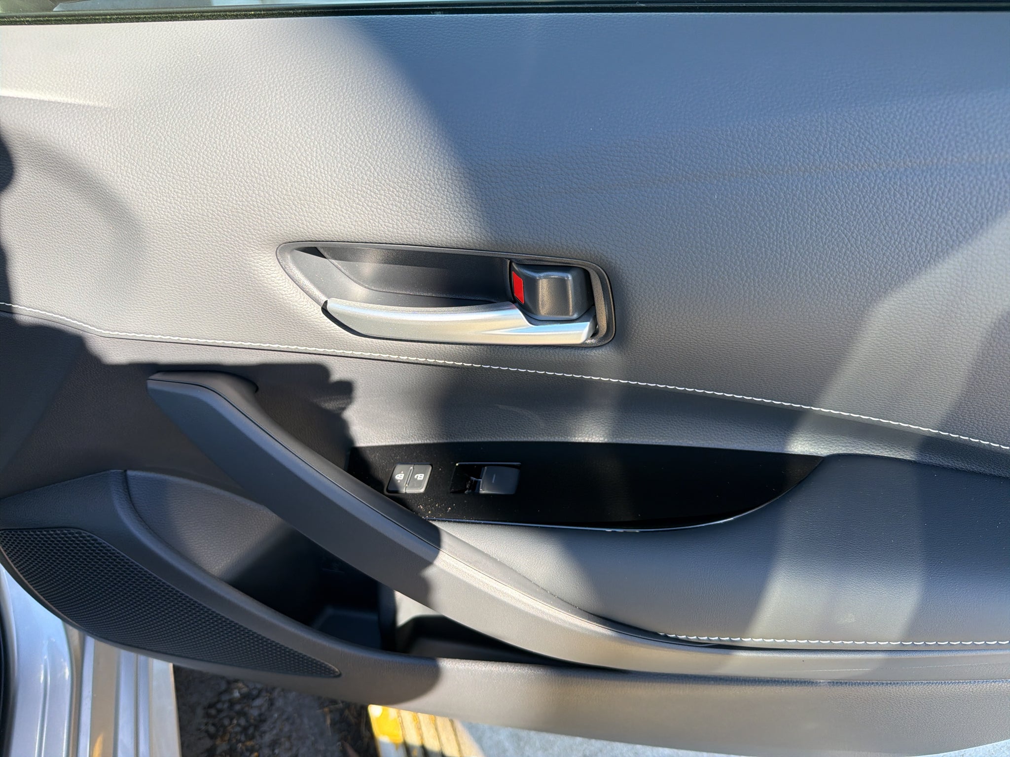2027 Toyota Corolla Hatchback SE