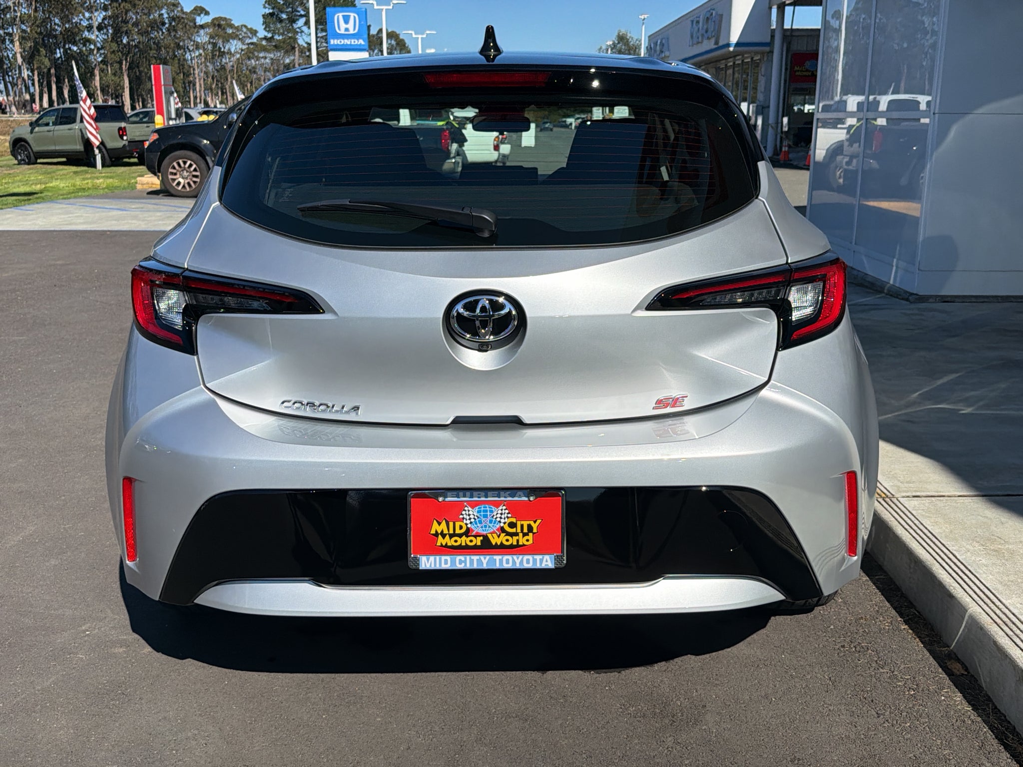 2027 Toyota Corolla Hatchback SE
