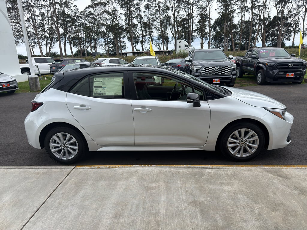 2027 Toyota Corolla Hatchback SE