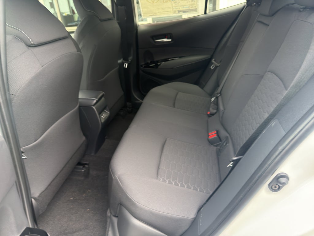 2027 Toyota Corolla Hatchback SE
