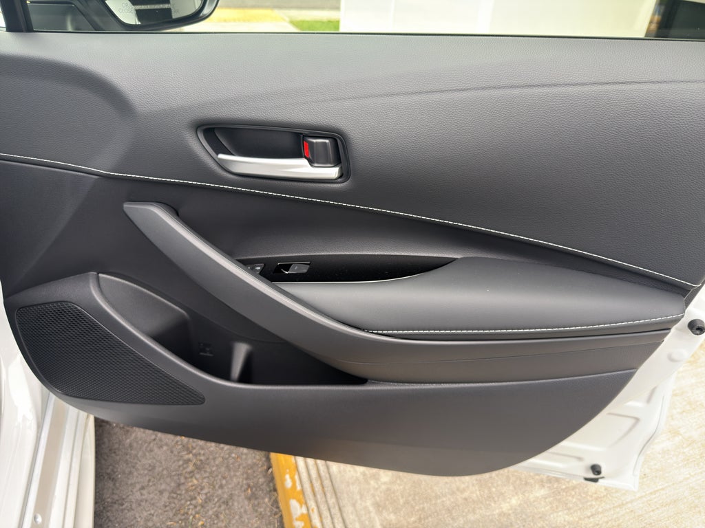 2027 Toyota Corolla Hatchback SE