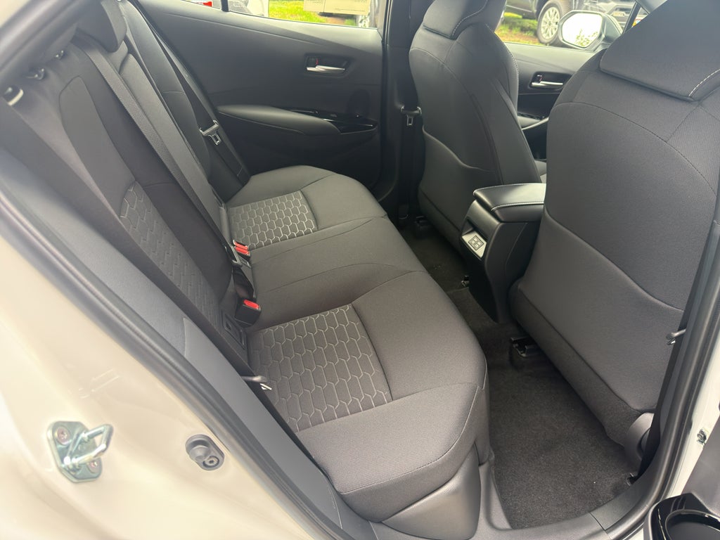 2027 Toyota Corolla Hatchback SE